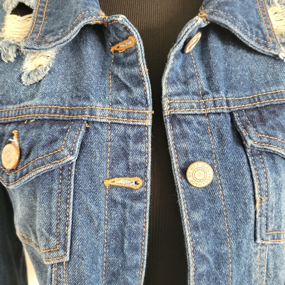 Like New Condition. Wax Jean Distressed Denim Jacket. Size M - Picture 2 of 4